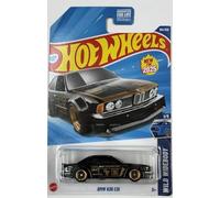 Hot Wheels BMW 635 CSi [negro y dorado], Wild Widebody 1/5, 185/250, escala 1:64
