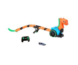 Hot Wheels Let's Race Slither 'N Strike RC, Serpiente teledirigida | Incluye vehículo de metal, lanzador y remolque, 82 cm, serie de Netflix, recarga por USB, JGD11