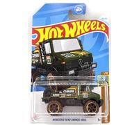 Hot Wheels Mercedes-Benz Unimog 1300L, verde, 178/250 escala 1:64, coche de juguete de metal fundido a presión, HW Dirt Series 1/10