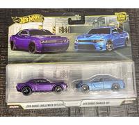 Hot Wheels Premium 2 Pack 2018 Dodge Challenger SRT Demon / 2015 Dodge Charger SRT Ride On Toy Mini coche a partir de 3 años, morado/azul JHW47
