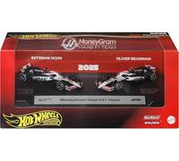 Hot Wheels Premium Fórmula 1 Pack de 2 Coches de Juguete, Conjunto de 2 Coches de Carreras de MoneyGram Haas de Fórmula 1 de Metal a Escala 1:64, Esteban Ocon y Oliver Bearman, JMM97