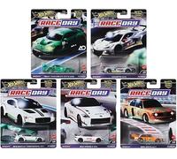 Hot Wheels Race Day Car Collection, paquete de 5 coches fundidos, Porsche 911 GT3, Corvette C8.R, Bentley Continental GT3, Nissan Z GT4, BMW 320 FPY86-961D