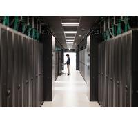 HPE Aruba Networking CX 6200F 12G Class4 PoE 2G/2SFP+ 139W Switch