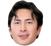 Hudson Williams (Smile) Big Head. Máscara más grande que la vida.