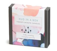 Hug in a Box (Acuarela) ES - Juego de regalo de velas de cera de abeja de veinte minutos Inc. 12 velas y un soporte de cerámica.