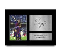 HWC Trading A4 Lionel Messi & Ronaldinho Barcelona Regalos Impresos Imagen De Autógrafo Firmado Para Los Aficionados Al Fútbol Y Partidarios - A4