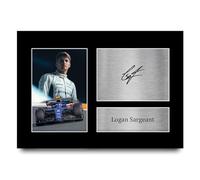 HWC Trading A4 Logan Sargeant Williams Los Regalos Imprimieron La Imagen Firmada Del Autógrafo Para Los Fanáticos De Las Carreras De La Fórmula 1 De F1 - A4