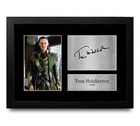 HWC Trading A4 P Tom Hiddleston Loki Regalo Vengadores Loki Impreso Autógrafos Para Los Entusiastas De Imagen De Tv Con Autógrafo - A4 Enmarcada
