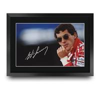 HWC Trading Ayrton Senna Los Regalos Imprimieron La Imagen Firmada Del Autógrafo Para Los Fanáticos De Las Carreras De La Fórmula 1 De F1 (ID-000119) - A3 Enmarcado