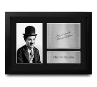 HWC Trading Charlie Chaplin Los Regalos Imprimieron La Imagen Firmada Del Autógrafo Para Los Fans De La Memorabilia De La Película - A4 Enmarcado