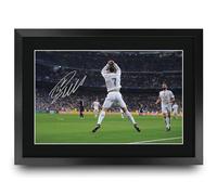 HWC Trading Cristiano Ronaldo Scene 5 Real Madrid Regalos Impresos Imagen De Autógrafo Firmado Para Los Aficionados Al Fútbol Y Partidarios - A3 Enmarcado