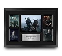 HWC Trading FR A3 Henry Cavill The Witcher Los Regalos Imprimieron La Exhibición Firmada Del Montaje De La Foto De La Presentación Del Autógrafo Para Los Fans De La Demostración De Serie De Televisión