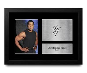 HWC Trading FR A4 Christopher Judge Stargate SG-1 Los Regalos Imprimieron La Imagen Firmada Del Autógrafo Para Los Fans De La Demostración De Serie De Televisión - A4 Framed