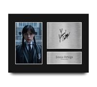 HWC Trading Jenna Ortega Wednesday Los Regalos Imprimieron La Imagen Firmada Del Autógrafo Para Los Fans De La Demostración De Serie De Televisión - A4