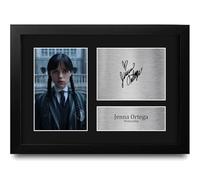 HWC Trading Jenna Ortega Wednesday Los Regalos Imprimieron La Imagen Firmada Del Autógrafo Para Los Fans De La Demostración De Serie De Televisión - A4 Enmarcado