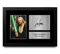 HWC Trading Liam Neeson A4 Enmarcado Regalo De Visualización De Fotos De Impresión De Imagen Impresa Autógrafo Firmado Por Star Wars Qui-Gon Jinn Los Aficionados Al Cine