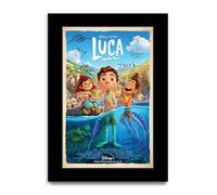 HWC Trading Luca Los Regalos Imprimieron El Cartel Firmaron La Imagen Del Autógrafo Para Los Fans De La Memorabilia De La Película (ID-003418) - A4 Solo Impresión
