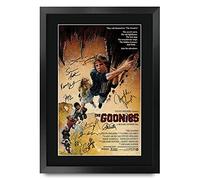 HWC Trading Póster impreso de Goonies The Cast Gifts con autógrafo firmado para los fans de la película, enmarcado en A3