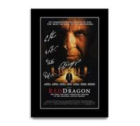 HWC Trading Red Dragon Los Regalos Imprimieron El Cartel Firmaron La Imagen Del Autógrafo Para Los Fans De La Memorabilia De La Película (ID-003618) - A4 Solo Impresión