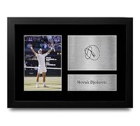 HWC Trading Serbian Champion Los Regalos Imprimieron La Imagen Firmada Del Autógrafo Para Los Fans De Los Tenis Recuerdos - A4 Enmarcado