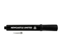 Hy-Pro Bomba de inflado portátil de doble acción con licencia oficial del Newcastle United - Bomba de fútbol también adecuada para rugby, baloncesto, netball - Ligera con aguja, para todas las pelotas