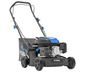 Hyundai Cortacésped de Gasolina, 16 Pulgadas de Ancho de Corte de 39 cm, Motor de 131 CC, Bolsa de Recogida de 35 L y Descarga Trasera, Empuje Manual, edición Negra