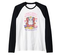 I Don't Spoil My Chinchilla Funny Crowned Queen Pet Camiseta Manga Raglan