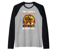 I Have A Retirement Plan I Plan To Find Bigfoot Sasquatch Camiseta Manga Raglan