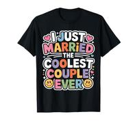 I Just Married The Coolest Couple Ever Oficiante - Camiseta