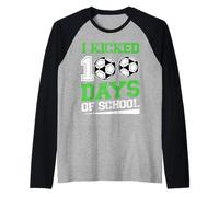 I Kicked 100 Days of School Soccer 100th Day Sport Niños Niños Camiseta Manga Raglan
