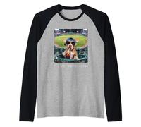 I Live Here Now Funny Pitbull Funny Baseball Field Meme Camiseta Manga Raglan