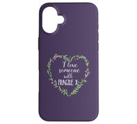 I Love Alguien con Fragile X Heart Floral Wreath Meme Carcasa para iPhone 16 Plus
