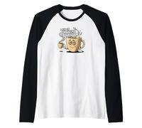 I Run On Caffeine & Cynicism Funny Coffee Lover Design Camiseta Manga Raglan