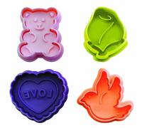 Ibili Cortapastas 732900 – Set 4 con expulsor San Valentín