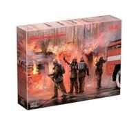 ICM 1:35 - Bombero soviético (década de 1980)