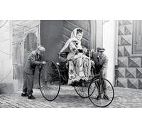 ICM 24041 - 1:24 Benz Patent-Motorwagen 1886 Con Mrs. Benz & Sons - Nuevo