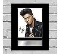 Iconic pics Foto enmarcada de Bruno Mars firmada digitalmente, 25,4 x 20,3 cm, impresión autografiada