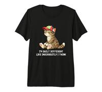 I'm Built Different Funny Tabby Cat Wearing Cap Meme Humor Camiseta Premium