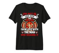 I'm In Love with The Man Who Wearing It Firefighter Fireman Camiseta Premium