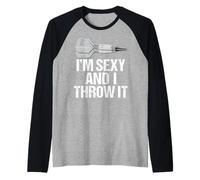 I'M SEXY AND I THROW IT - Fun and Sexy Bar Dart Style Camiseta Manga Raglan