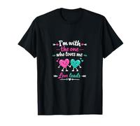 Im with The One Who Loves Me Parejas Humor Print Camiseta