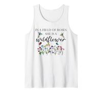In a Field of Roses She is a Wildflower Hummingbird Floral Camiseta sin Mangas