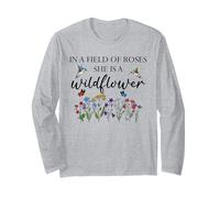 In a Field of Roses She is a Wildflower Hummingbird Floral Manga Larga