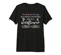 In a Field of Roses She is a Wildflower Hummingbird Flower Camiseta Premium