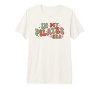 In My Pilates Era Lindo Groovy Vintage Wellness Gift Mujer Camiseta Premium
