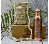 India House handgefertigte, vollständig gravierte Flasche aus 100% reinem Kupfer mit Makramee-Beutel/Wasserflasche/Geschenk/1000 ml (ENGRAVED WITH BAG)