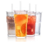 INSETLAN Vasos de vidrio acanalado de 20 onzas con tapas y popotes de vidrio, juego de cristalería de 4 piezas, pared gruesa, ideal para café helado, batidos, cócteles y jugos, vasos elegantes y