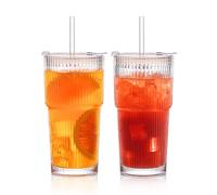 INSETLAN Vasos de vidrio acanalado de 600 ml con tapas y pajitas de vidrio, juego de 2 piezas de cristalería, vidrio grueso, ideal para café helado, batidos, cócteles y jugos, vasos elegantes y
