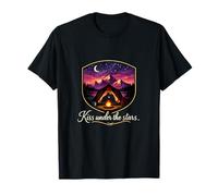 Insignia de montaña con Texto en inglés Kiss Under The Star Camiseta