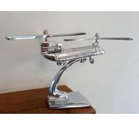 Inspirational Gifting Adorno de escritorio de helicóptero Chinook de 29 cm de largo en aluminio pulido, una gran idea de regalo para los amantes de la aviación